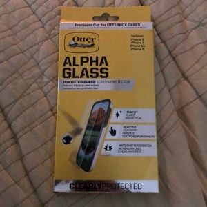 Otter box screen protector for iPhone 8/7